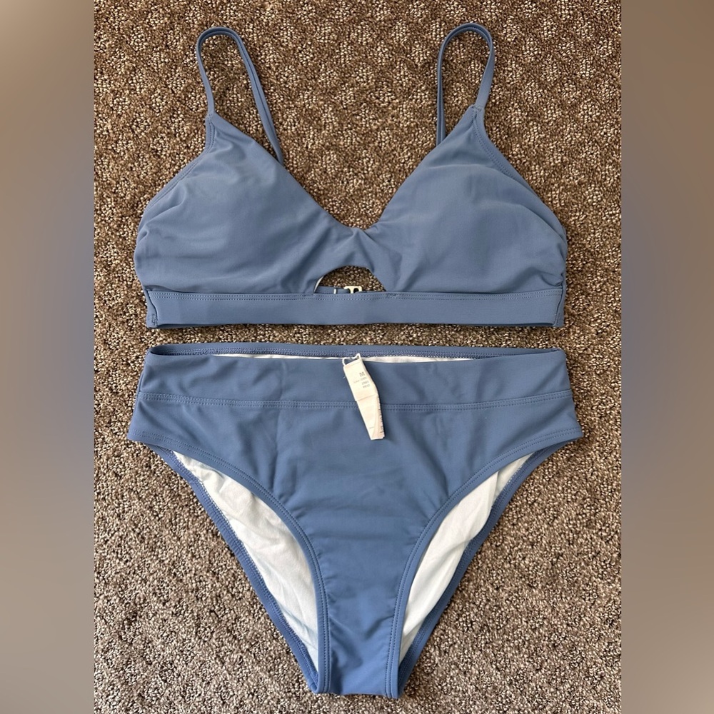 Cupshe Blue Bikini Set with Triangle Bralette and Classic Cut